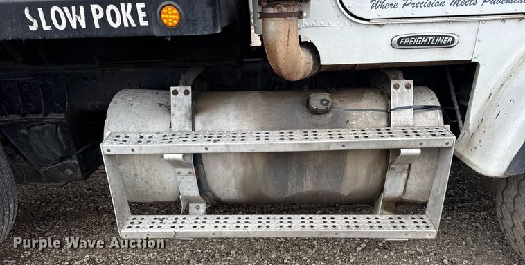 image for item DH9876 1998 Freightliner FLD dump truck