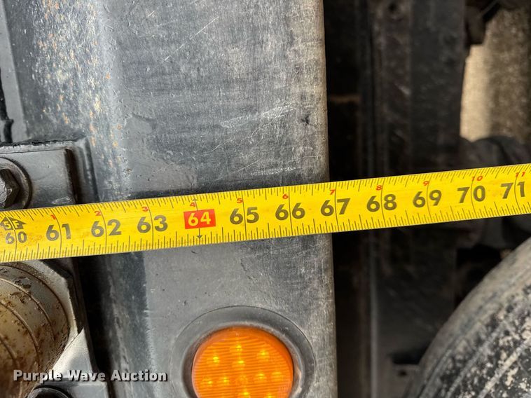 image for item DH9876 1998 Freightliner FLD dump truck