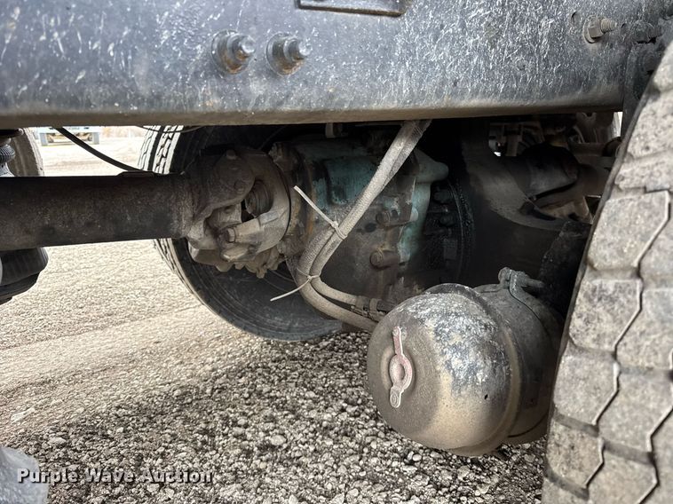 image for item DH9876 1998 Freightliner FLD dump truck