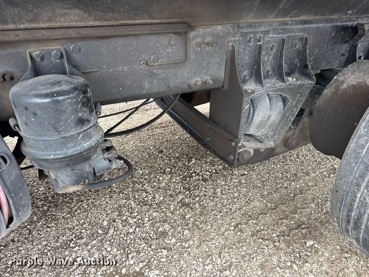 image for item DH9876 1998 Freightliner FLD dump truck