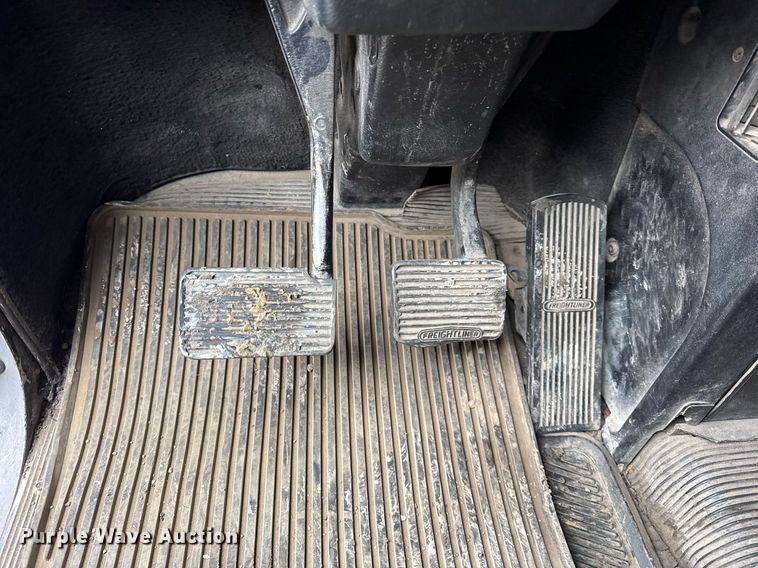 image for item DH9876 1998 Freightliner FLD dump truck