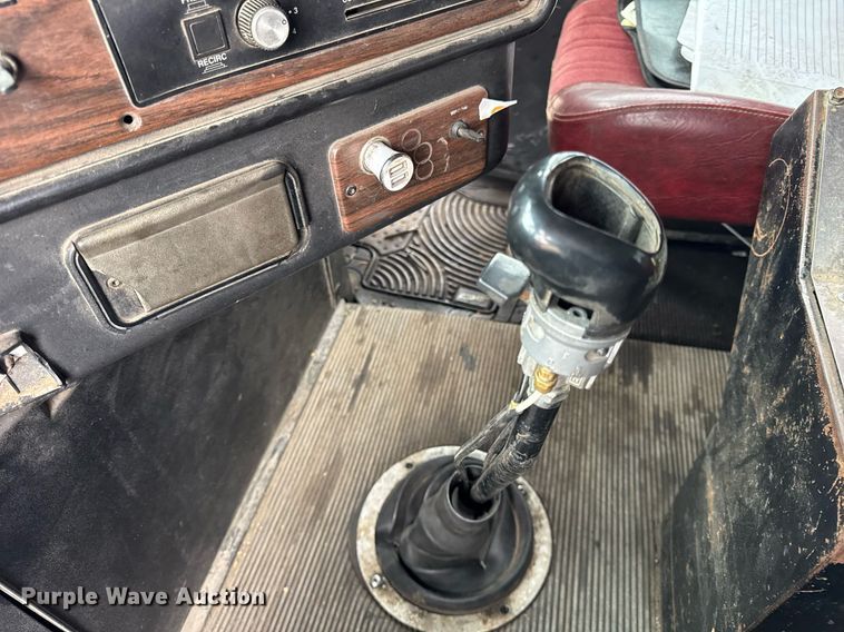 image for item DH9876 1998 Freightliner FLD dump truck