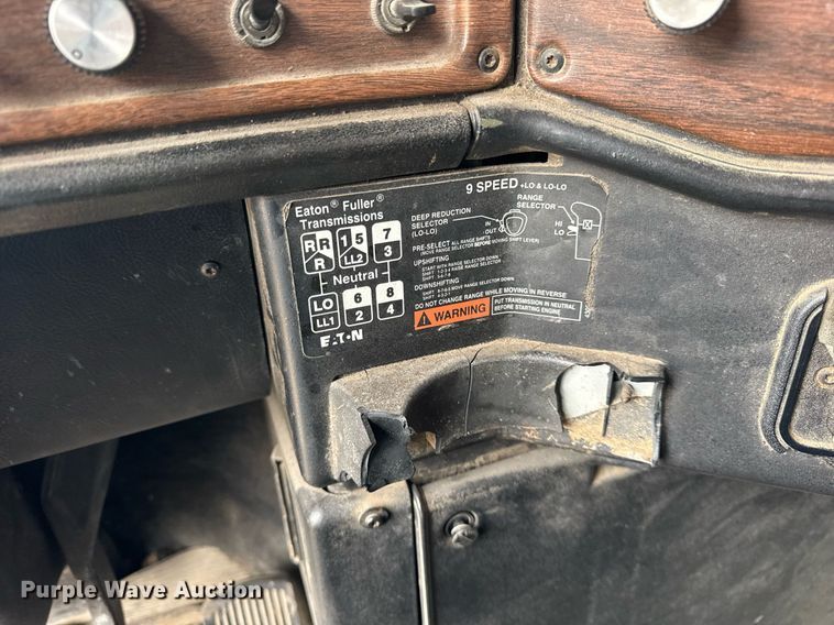 image for item DH9876 1998 Freightliner FLD dump truck