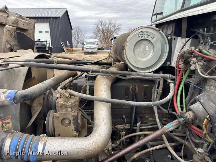 image for item DH9876 1998 Freightliner FLD dump truck