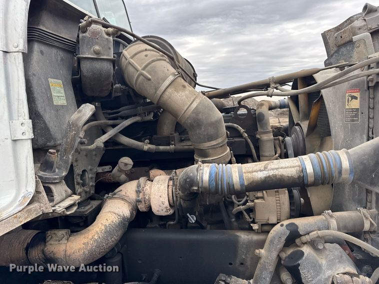 image for item DH9876 1998 Freightliner FLD dump truck