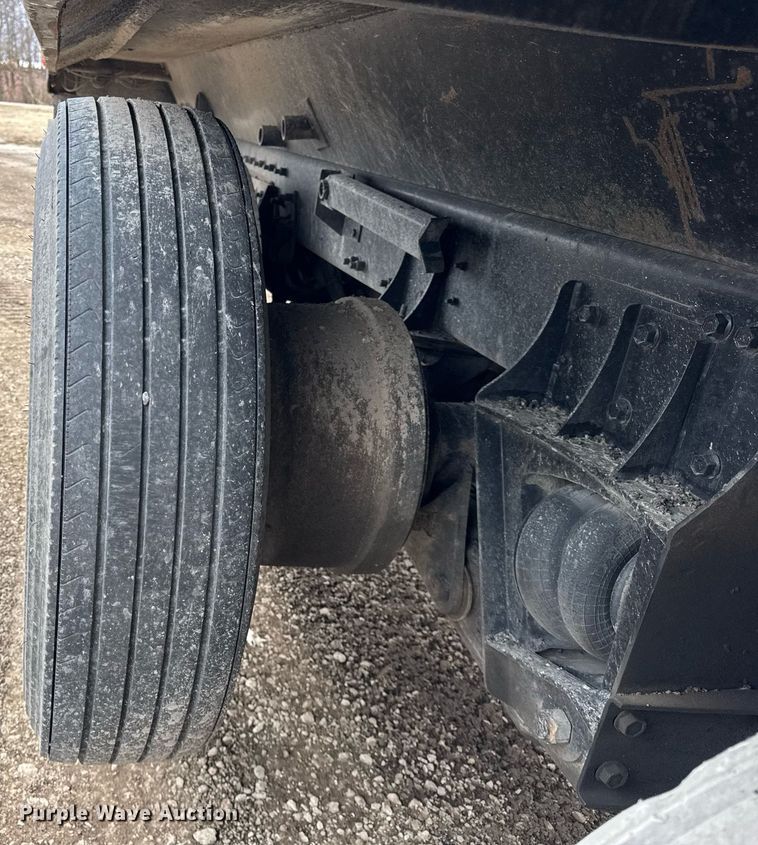 image for item DH9876 1998 Freightliner FLD dump truck