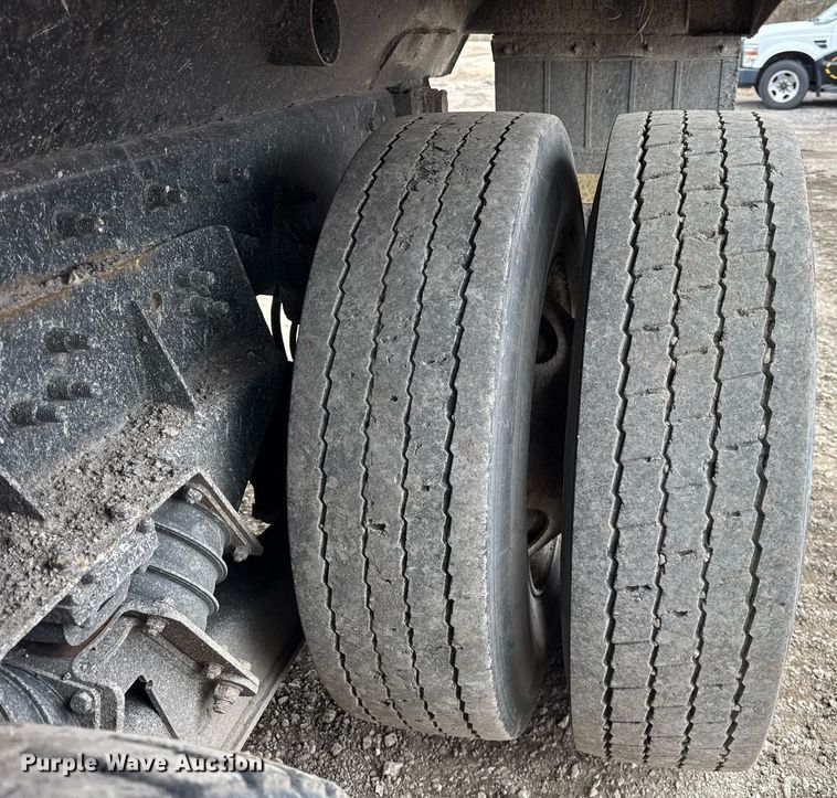 image for item DH9876 1998 Freightliner FLD dump truck