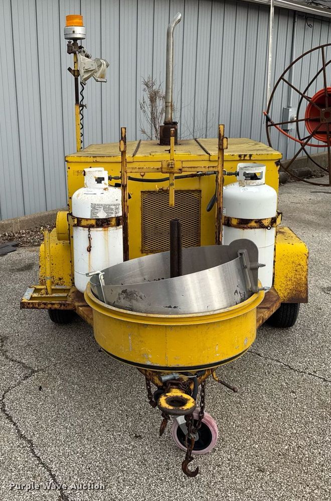 image for item DH9878 1983 Hesco 4040 07 power unit