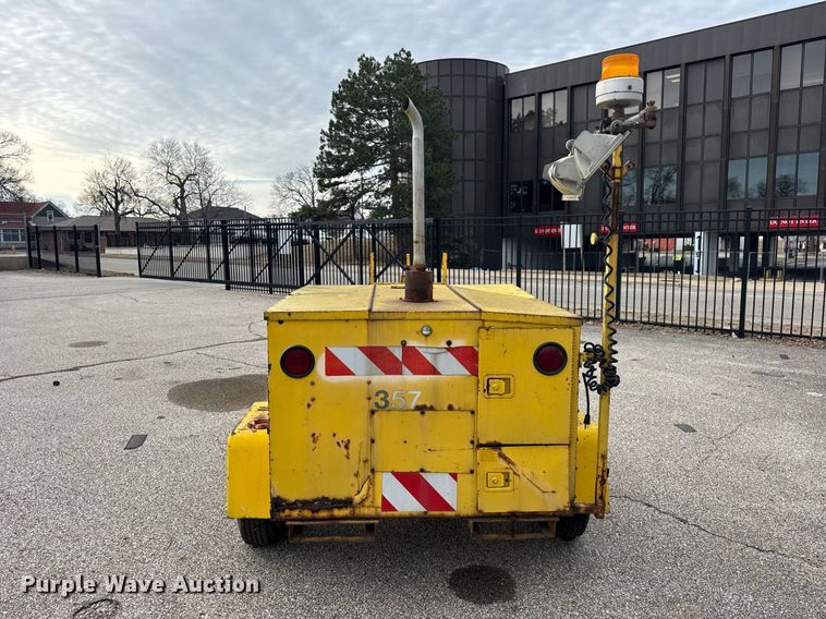 image for item DH9878 1983 Hesco 4040 07 power unit