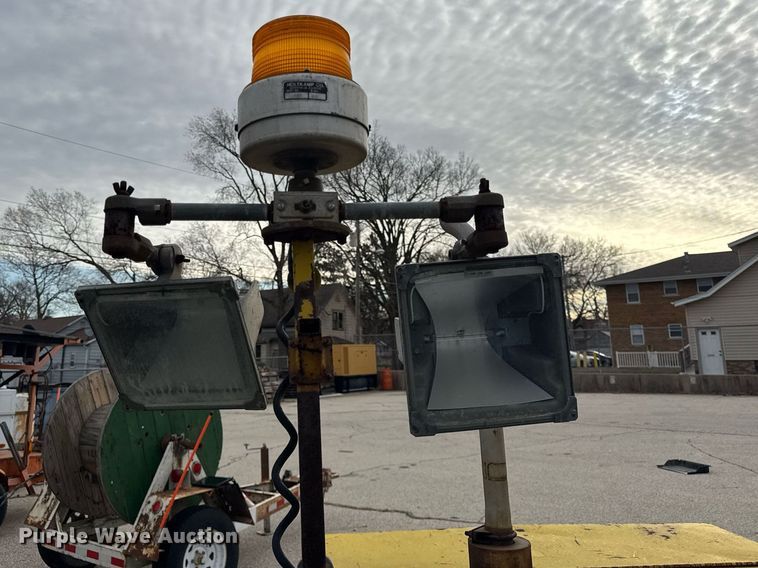 image for item DH9878 1983 Hesco 4040 07 power unit