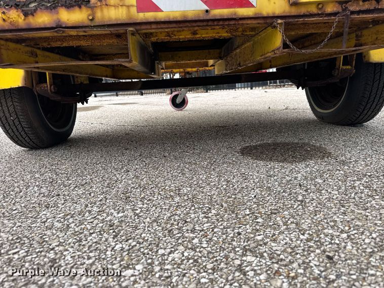 image for item DH9878 1983 Hesco 4040 07 power unit