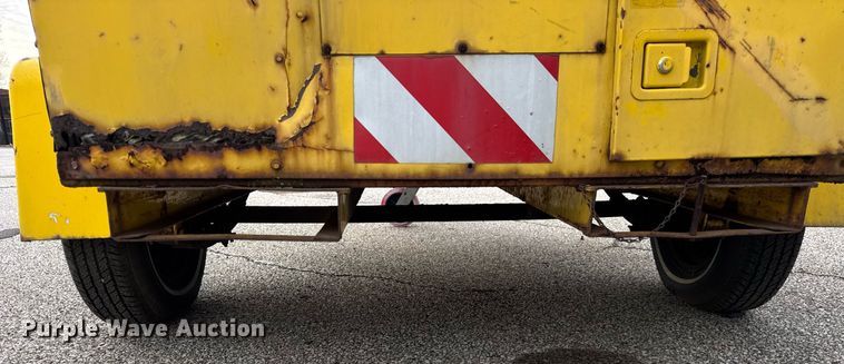 image for item DH9878 1983 Hesco 4040 07 power unit