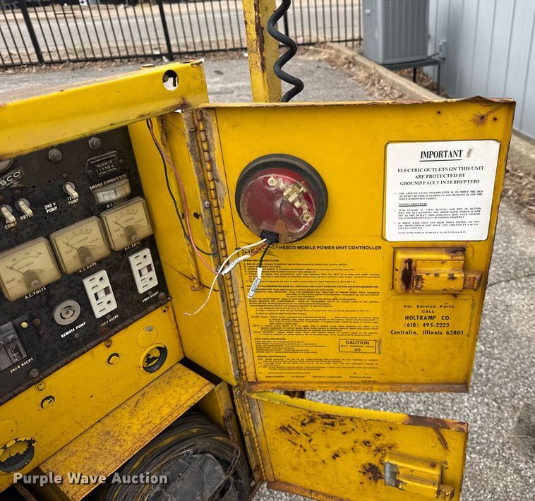 image for item DH9878 1983 Hesco 4040 07 power unit