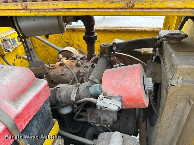 image for item DH9878 1983 Hesco 4040 07 power unit