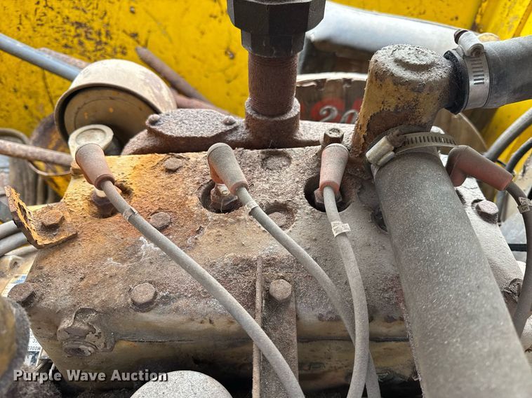 image for item DH9878 1983 Hesco 4040 07 power unit