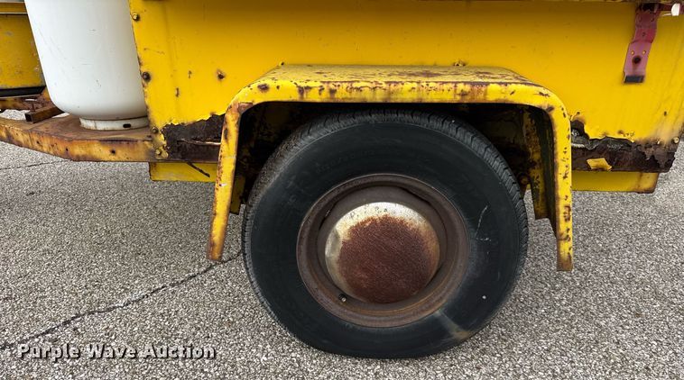 image for item DH9878 1983 Hesco 4040 07 power unit