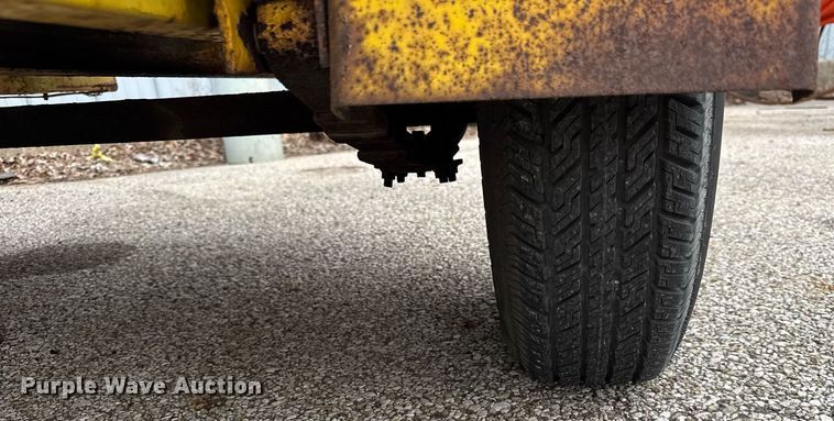 image for item DH9878 1983 Hesco 4040 07 power unit