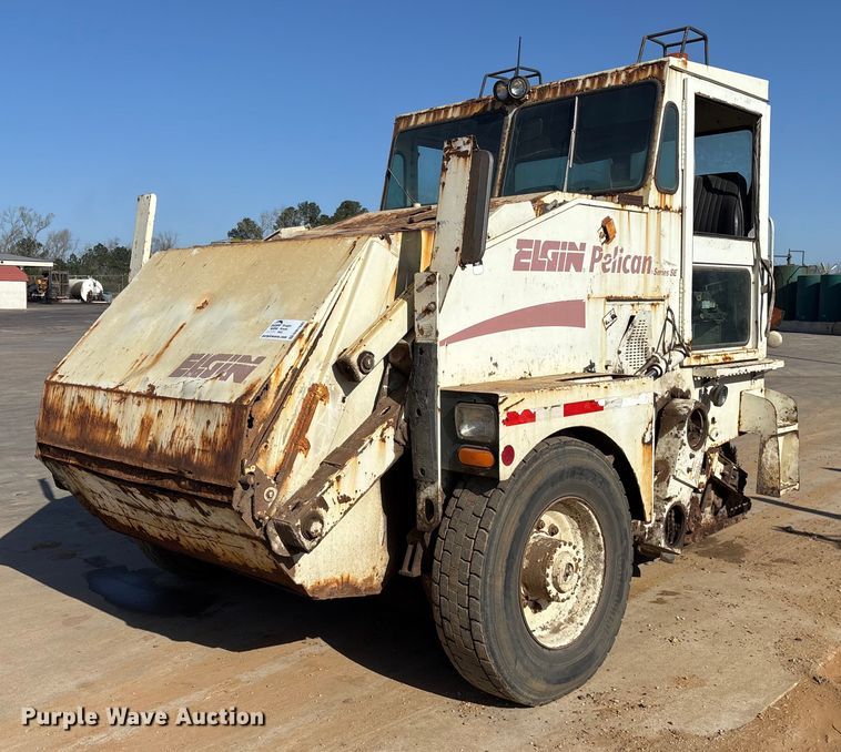 image for item DM1892 1997 Elgin Pelican Series SE street sweeper