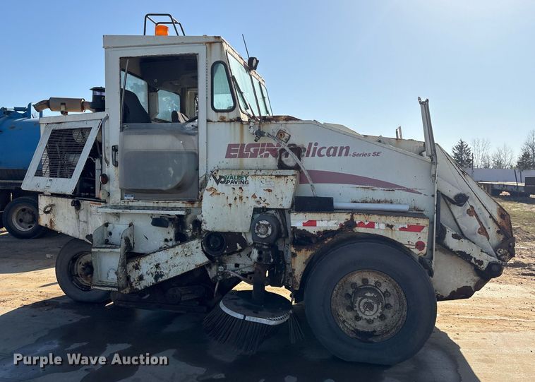 image for item DM1892 1997 Elgin Pelican Series SE street sweeper
