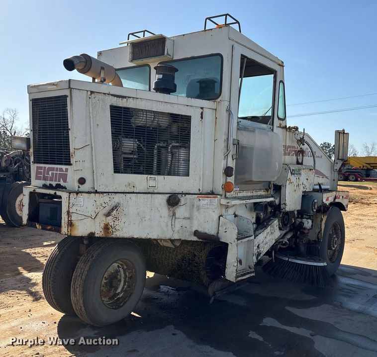 image for item DM1892 1997 Elgin Pelican Series SE street sweeper