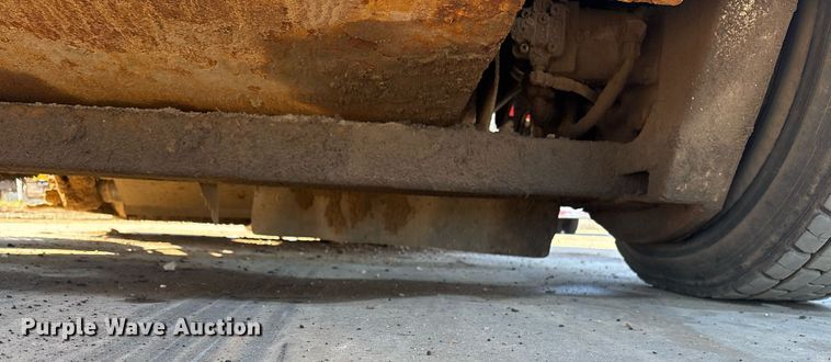 image for item DM1892 1997 Elgin Pelican Series SE street sweeper