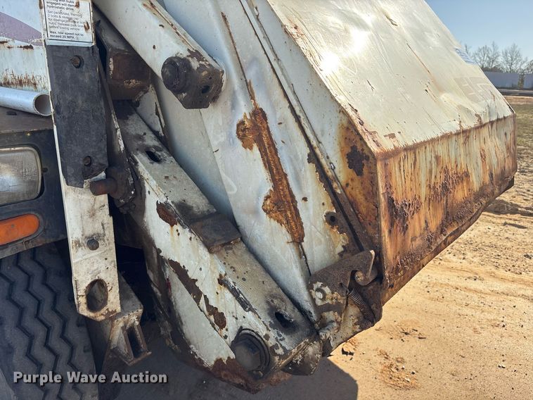 image for item DM1892 1997 Elgin Pelican Series SE street sweeper