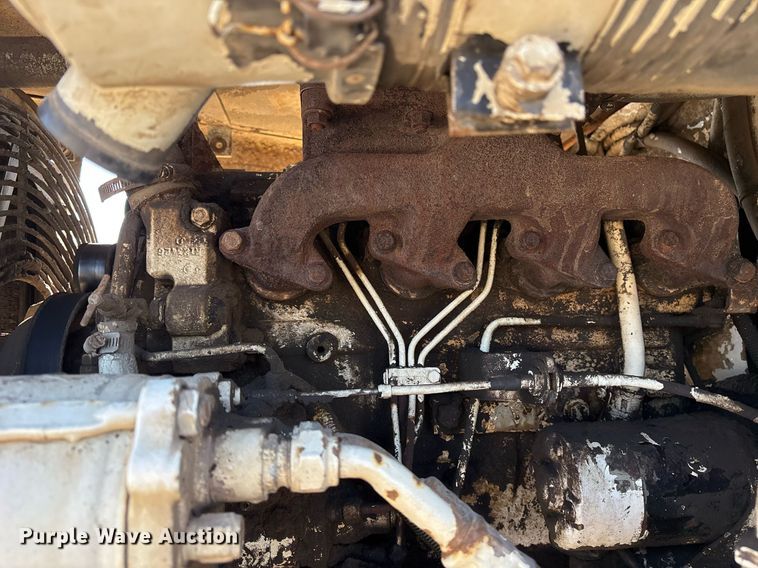 image for item DM1892 1997 Elgin Pelican Series SE street sweeper