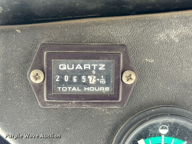 image for item DM5600 1998 Bobcat 863 skid steer loader