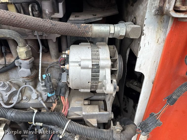 image for item DM5600 1998 Bobcat 863 skid steer loader