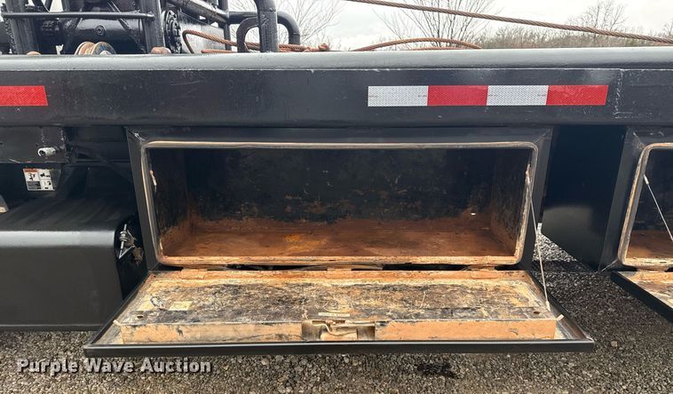 image for item DM5604 2008 Kenworth T300 winch truck