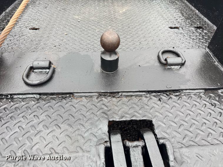 image for item DM5604 2008 Kenworth T300 winch truck