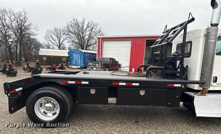 image for item DM5604 2008 Kenworth T300 winch truck