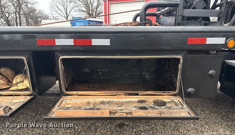 image for item DM5604 2008 Kenworth T300 winch truck