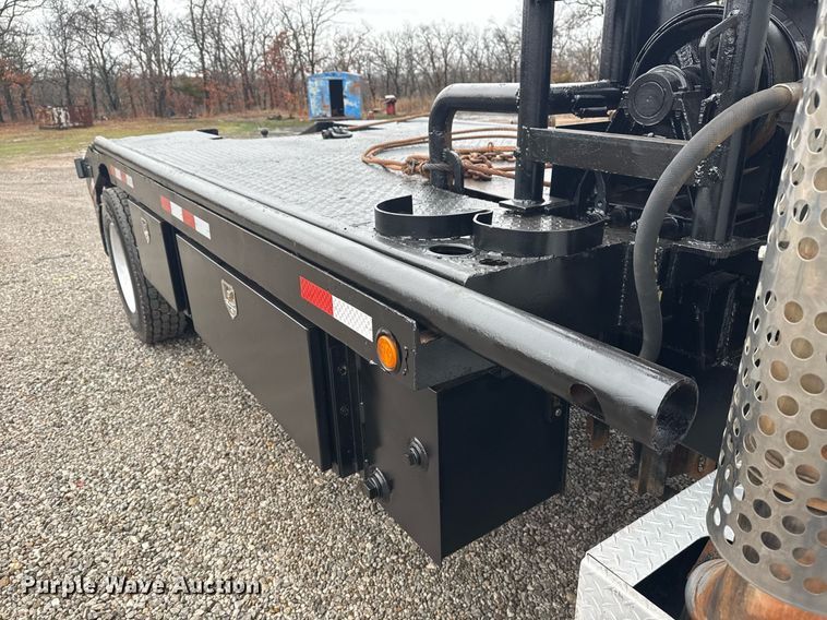 image for item DM5604 2008 Kenworth T300 winch truck