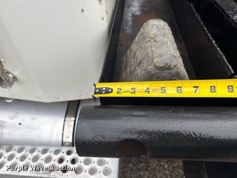 image for item DM5604 2008 Kenworth T300 winch truck