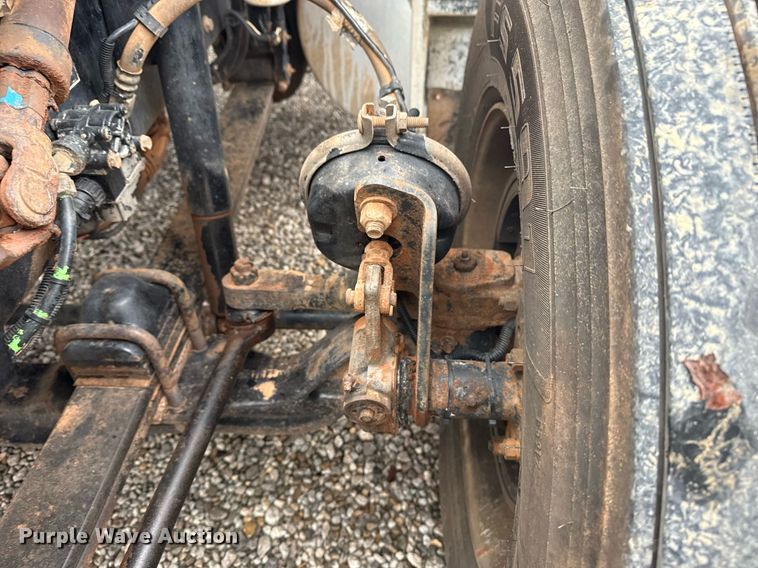 image for item DM5604 2008 Kenworth T300 winch truck