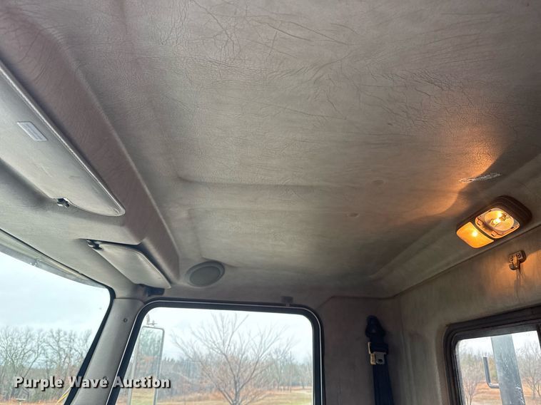 image for item DM5604 2008 Kenworth T300 winch truck