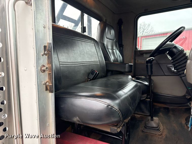 image for item DM5604 2008 Kenworth T300 winch truck