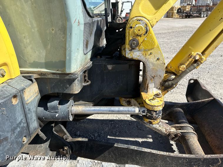 image for item DM5611 2007 Yanmar ViO35-5 mini excavator