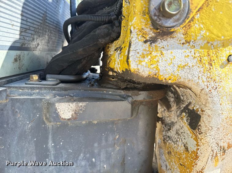 image for item DM5611 2007 Yanmar ViO35-5 mini excavator