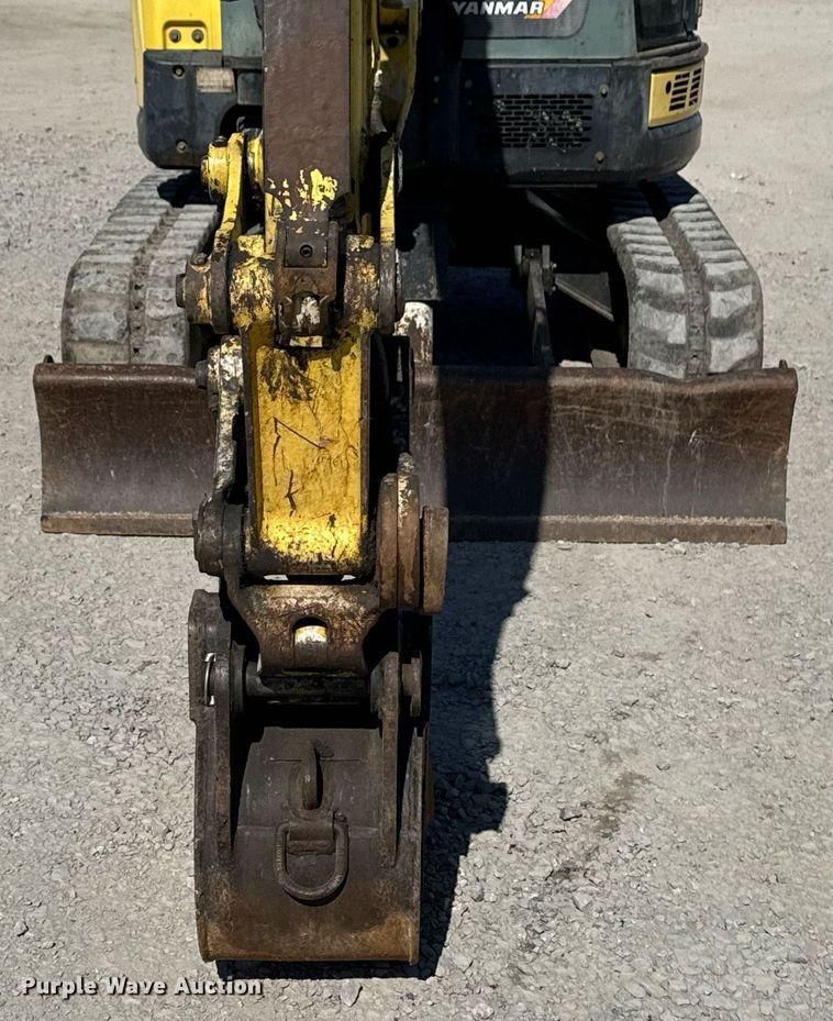 image for item DM5611 2007 Yanmar ViO35-5 mini excavator