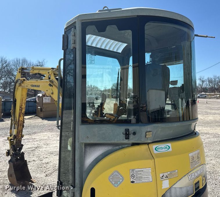 image for item DM5611 2007 Yanmar ViO35-5 mini excavator