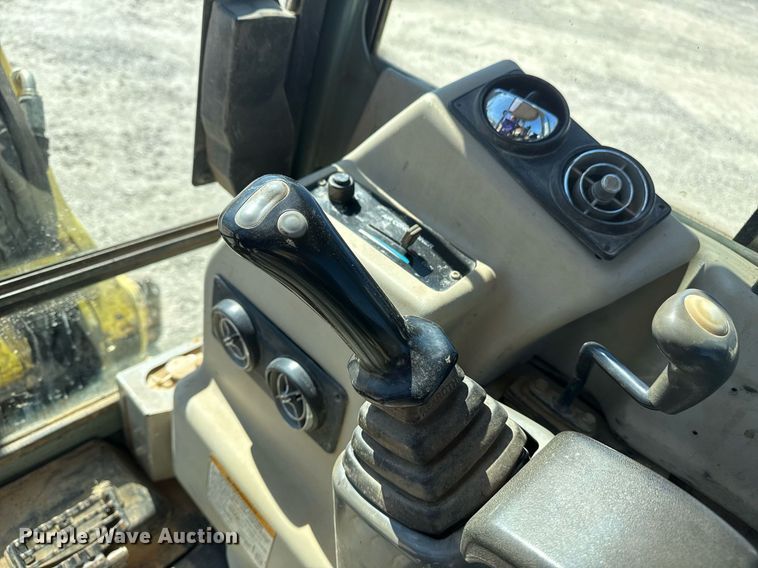 image for item DM5611 2007 Yanmar ViO35-5 mini excavator