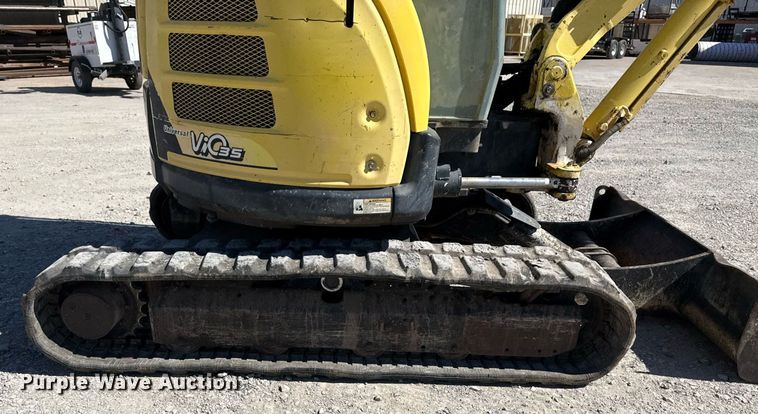 image for item DM5611 2007 Yanmar ViO35-5 mini excavator