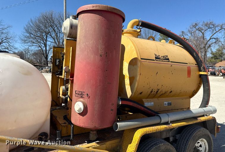 image for item DM5612 Vac-Tron PMD-00 vacuum excavator