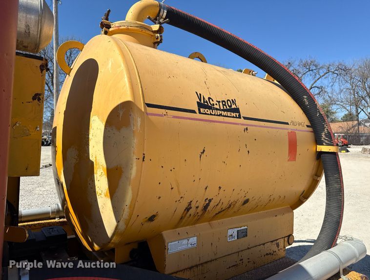 image for item DM5612 Vac-Tron PMD-00 vacuum excavator