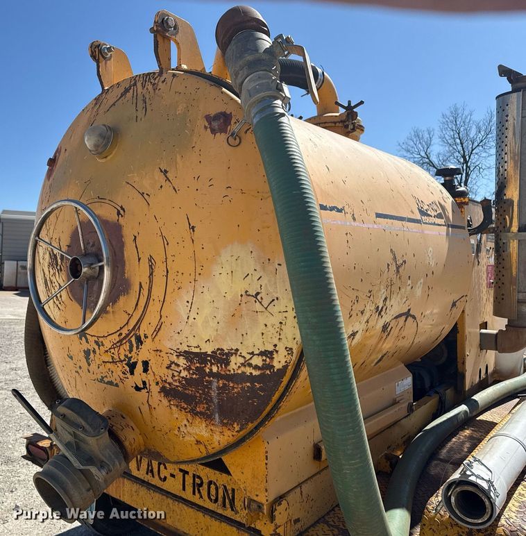 image for item DM5612 Vac-Tron PMD-00 vacuum excavator