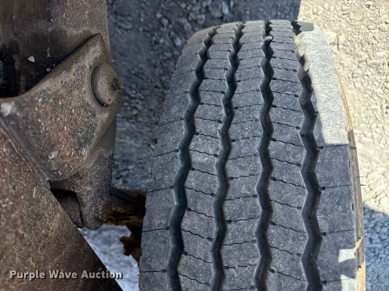 image for item DM5612 Vac-Tron PMD-00 vacuum excavator