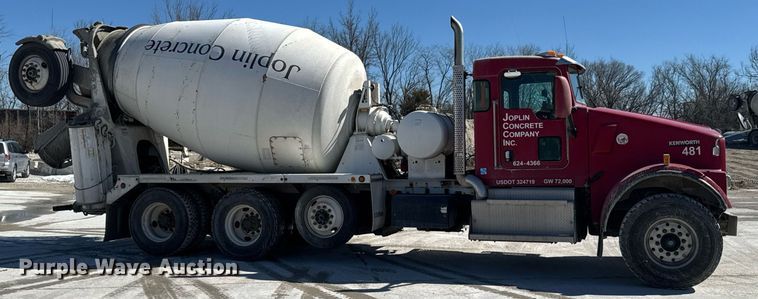 image for item DO0419 2014 Kenworth W900 ready mix truck