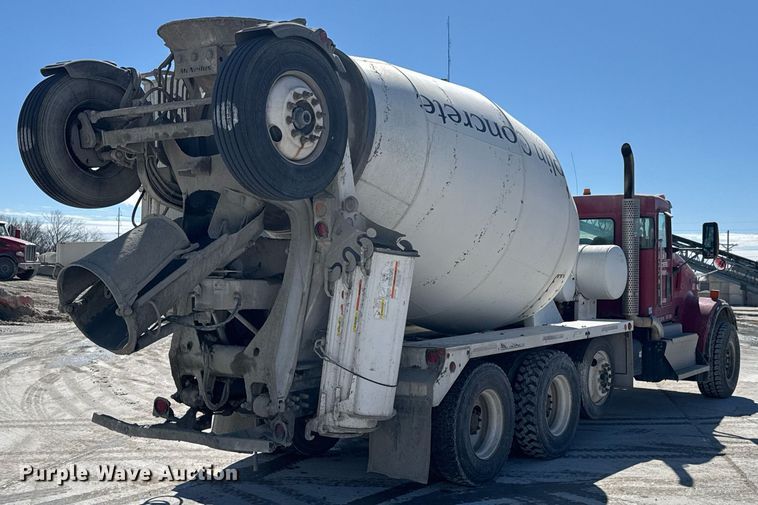 image for item DO0419 2014 Kenworth W900 ready mix truck